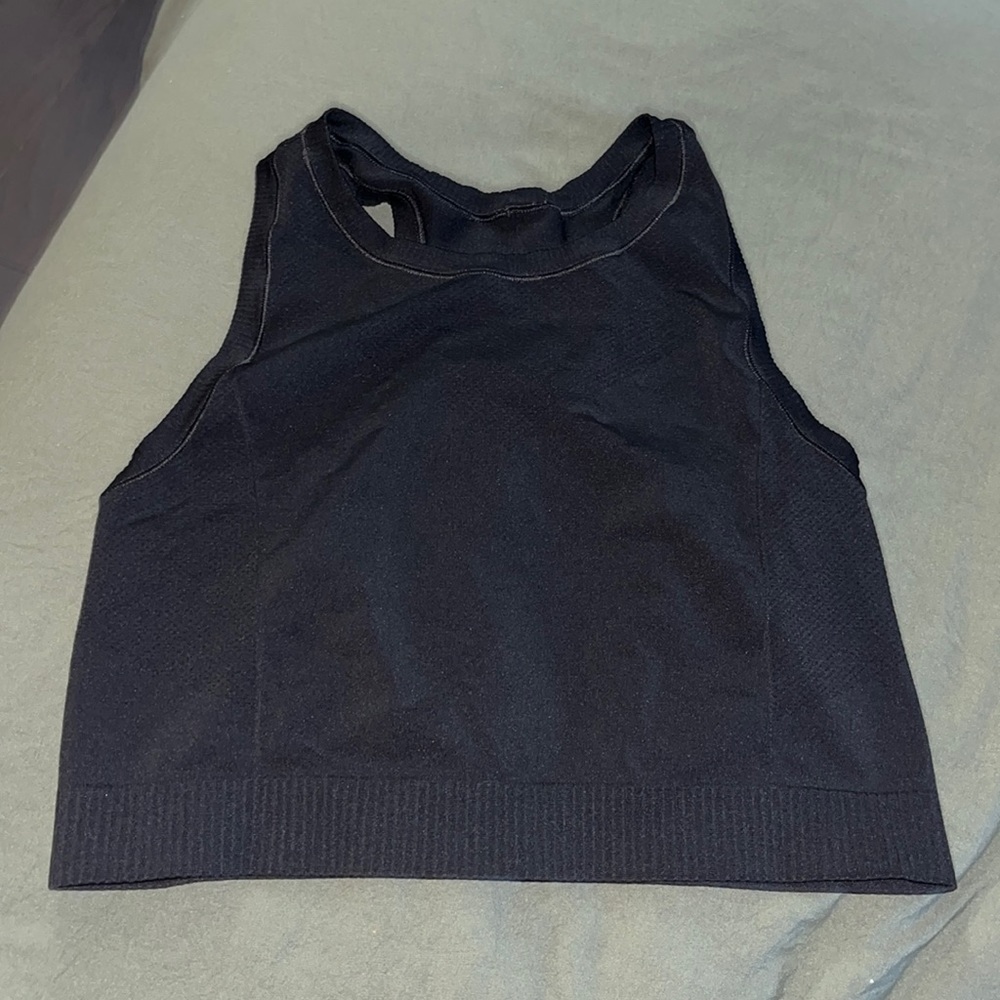 Black workout top
